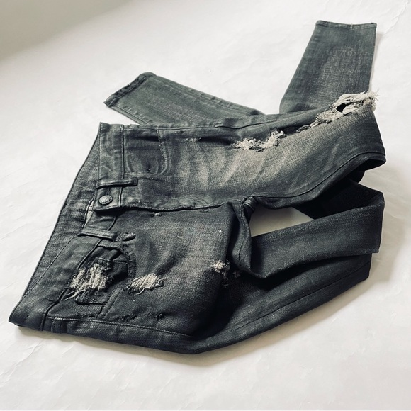 R13 / Sample - Picture 15 of 16